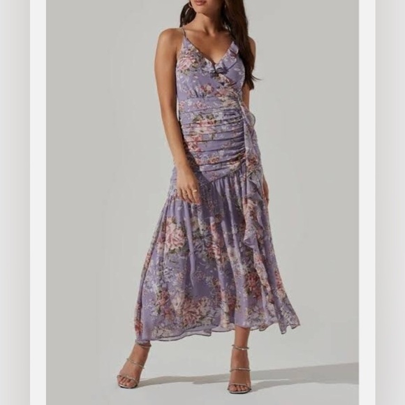 ASTR The Label Kiana Floral Rucked Dress Size Medium - Picture 2 of 12